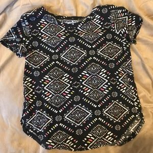 Patterned t shirt